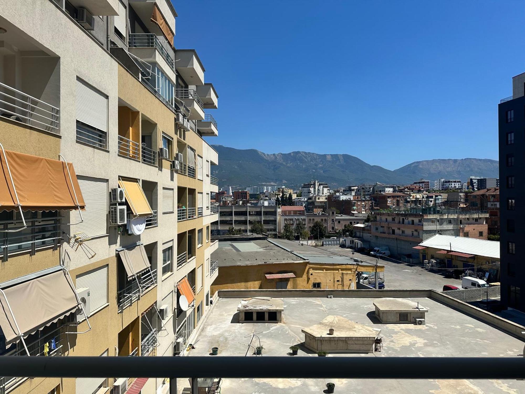 Sunrise Apartment Near The Center Tiranë Luaran gambar